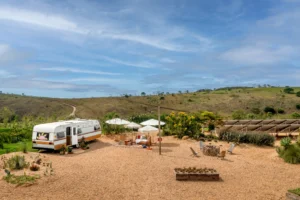 Bruno Gagliasso e Giovanna Ewbank Trailer - Foto: Reprodução/Airbnb